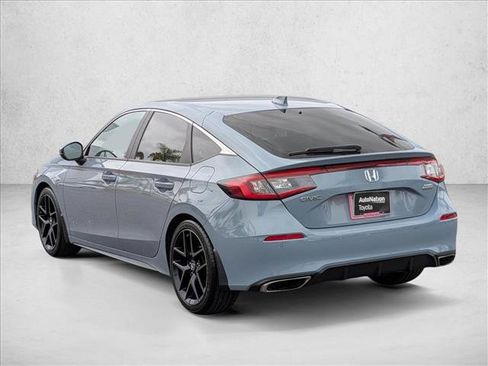 Used 2022 Honda Civic Sport Touring image 8