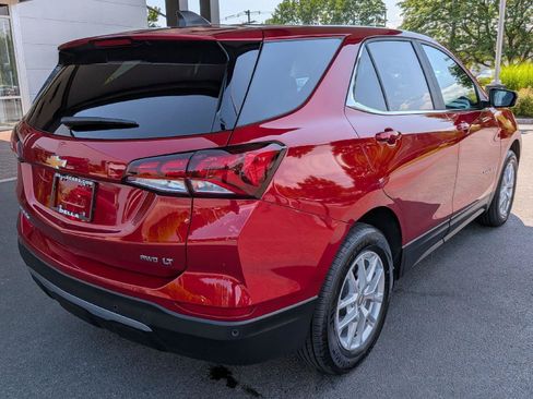 Used 2024 Chevrolet Equinox LT AWD/4WD image 5
