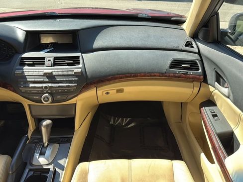 Used 2010 Honda Crosstour EX-L image 27