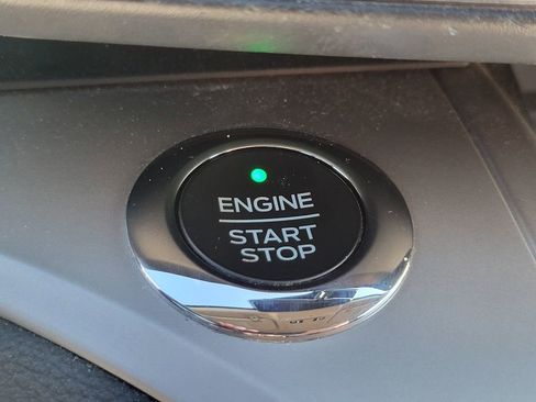 Certified 2020 Ford Explorer XLT w/ Equipment Group 202A image 35