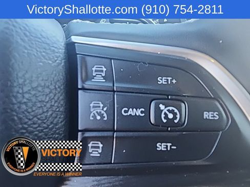 Certified 2025 Jeep Grand Cherokee Laredo AWD/4WD image 11