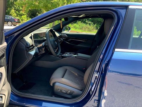 Used 2026 BMW 530i xDrive 530i xDrive w/ Premium Package image 7