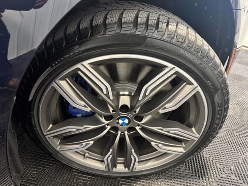 Used 2019 BMW M760i xDrive w/ Luxury Rear Seating Package image 84