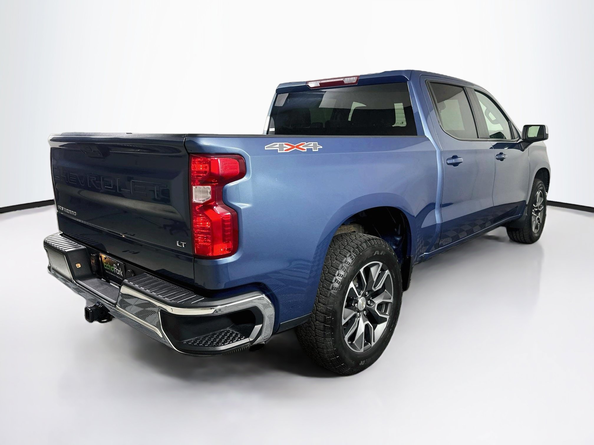 Used 2024 Chevrolet Silverado 1500 LT AWD/4WD image 9