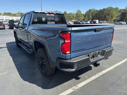 Used 2025 Chevrolet Silverado 2500 LT w/ Trail Boss Package image 3