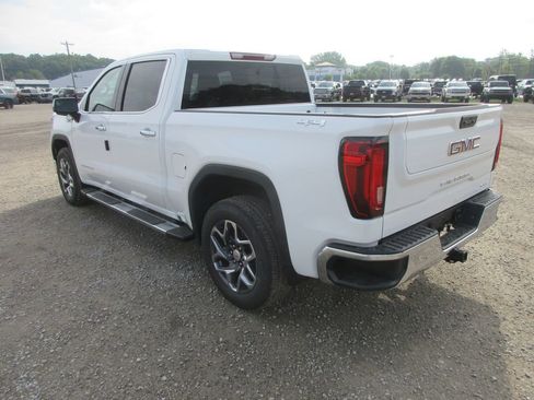New 2026 GMC Sierra 1500 SLT w/ SLT Premium Package AWD/4WD image 9