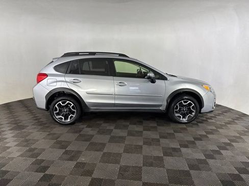 Used 2017 Subaru Crosstrek 2.0i Limited AWD/4WD image 4