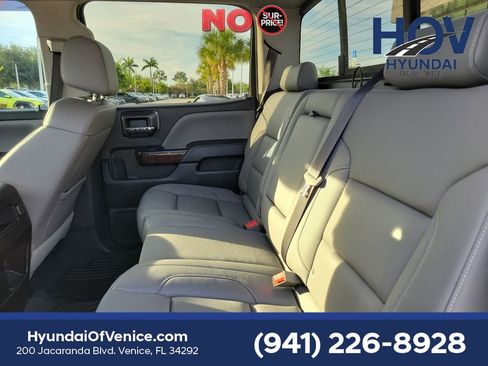 Used 2018 GMC Sierra 1500 SLT w/ Enhanced Driver Alert Package RWD image 15