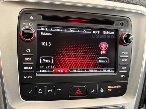 Used 2017 GMC Acadia Limited SLT image 25