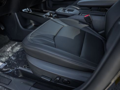 New 2025 Ford Mustang Mach-E Premium image 33