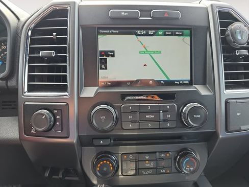 Used 2015 Ford F150 XLT w/ Equipment Group 302A Luxury AWD/4WD image 10
