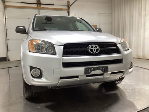 Used 2009 Toyota RAV4 Sport image 2