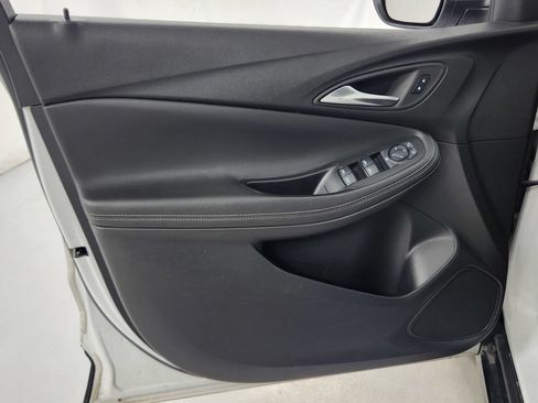 Used 2024 Buick Encore GX Sport Touring FWD image 18