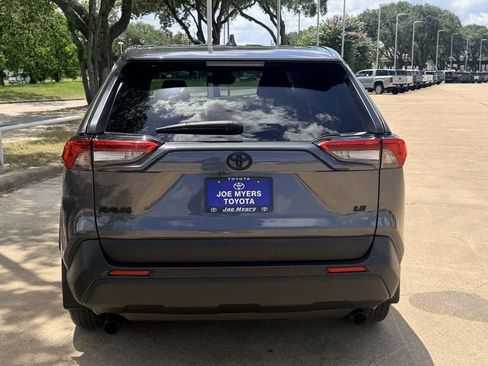 Used 2023 Toyota RAV4 LE FWD image 8