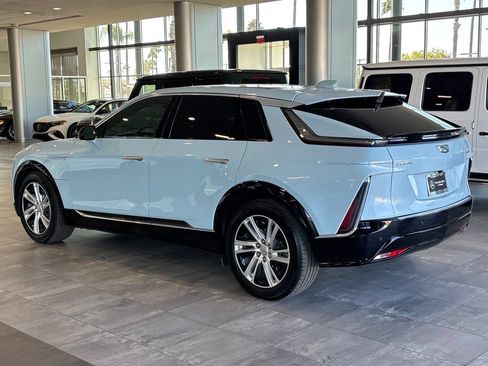 Used 2024 Cadillac Lyriq Tech RWD image 13