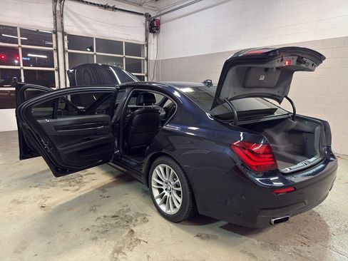 Used 2015 BMW 740Li image 10