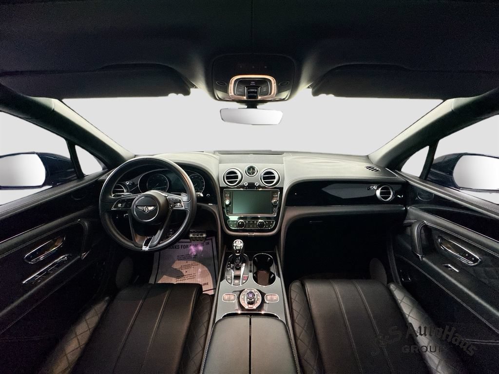 Used 2018 Bentley Bentayga AWD/4WD image 29