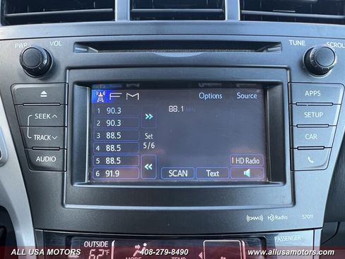 Used 2012 Toyota Prius V Three image 33