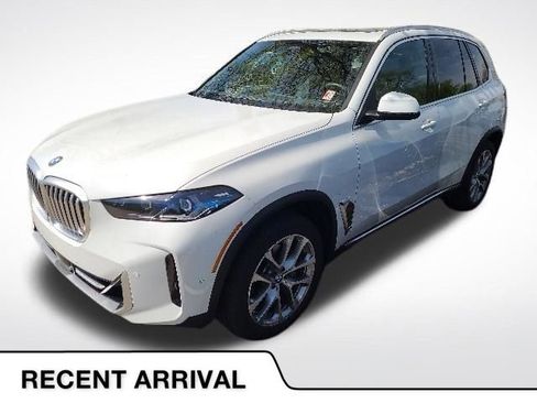 Used 2026 BMW X5 xDrive40i w/ Premium Package AWD/4WD image 1