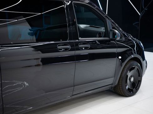 Used 2023 Mercedes-Benz Metris Passenger image 12