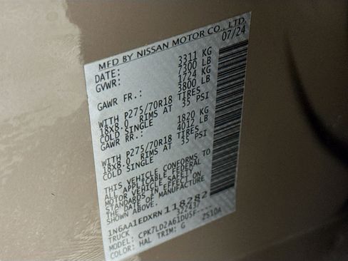 Used 2024 Nissan Titan PRO-4X w/ Pro-4x Convenience Package image 28