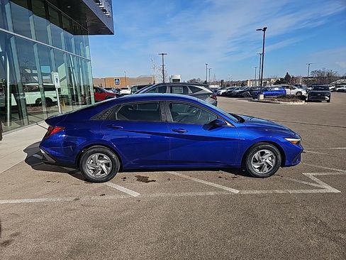 New 2026 Hyundai Elantra SE image 6