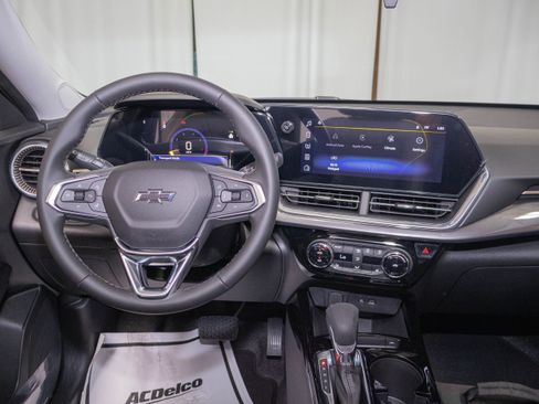 New 2026 Chevrolet Trax ACTIV w/ Driver Confidence Package FWD image 8