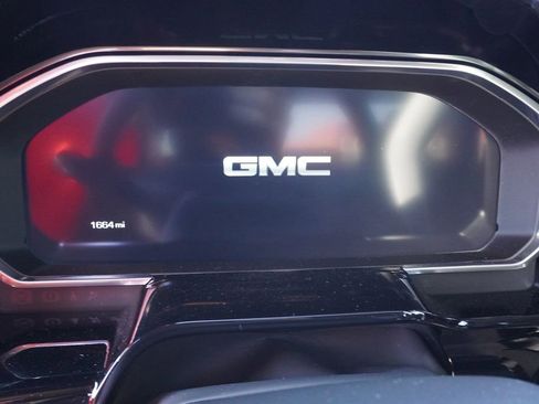 Certified 2026 GMC Sierra 1500 Elevation AWD/4WD image 11
