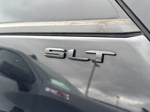 Used 2023 GMC Terrain SLT w/ Elevation Edition FWD image 7