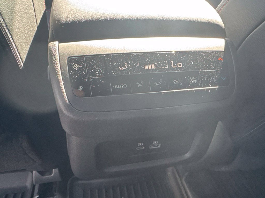 Used 2025 Nissan Pathfinder Rock Creek AWD/4WD image 25