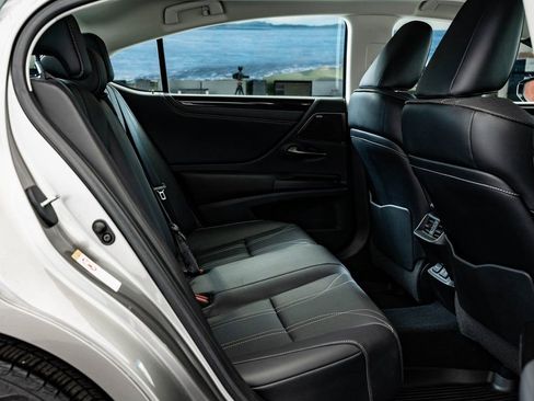 Used 2019 Lexus ES 350 Luxury image 45