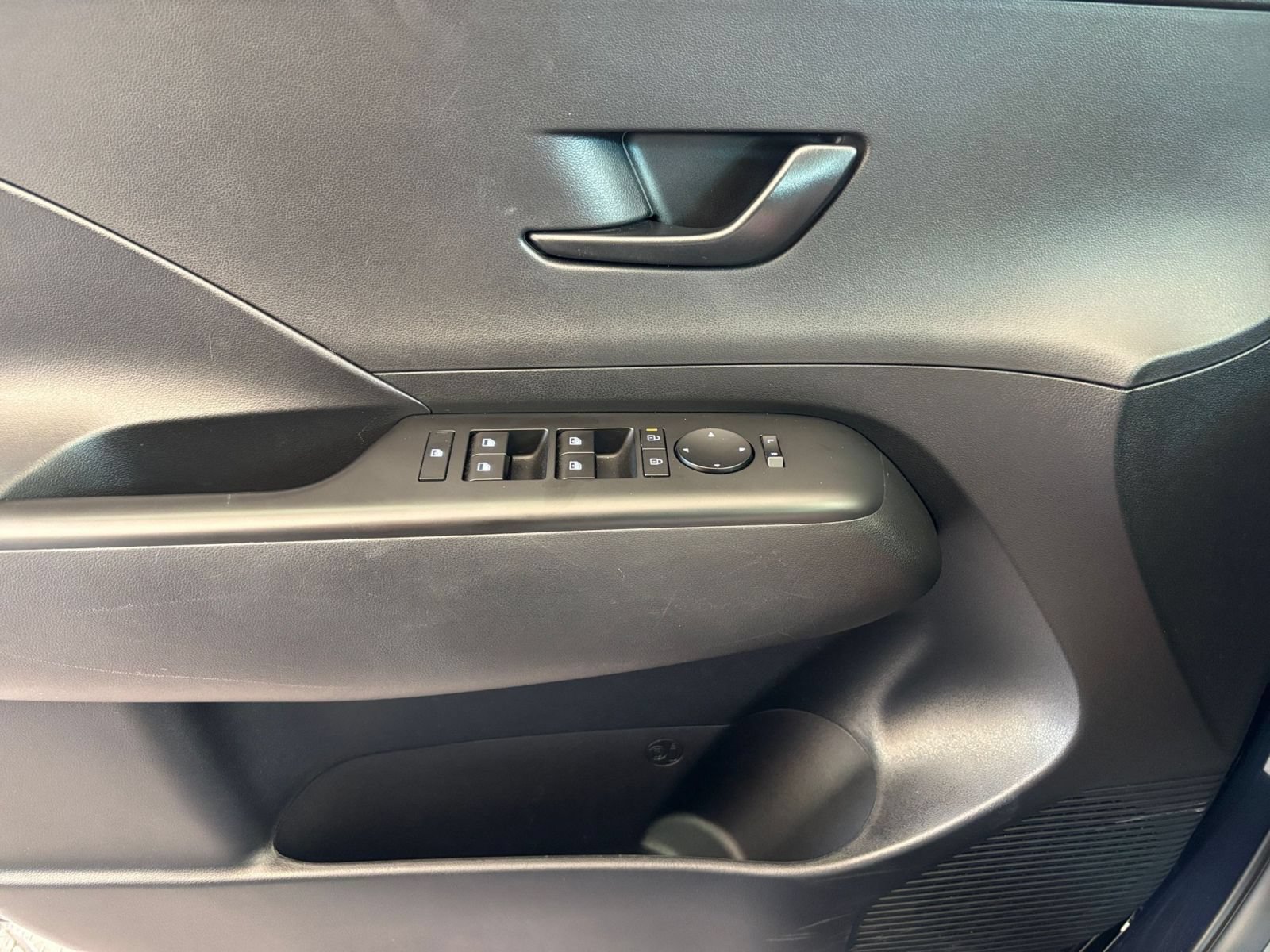 Used 2026 Hyundai Kona SEL Sport FWD image 18