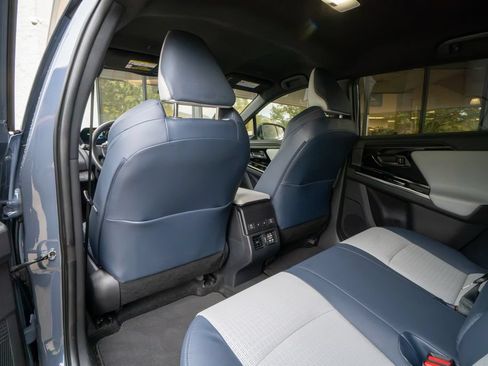 Certified 2023 Subaru Solterra AWD image 17