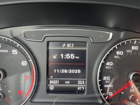 Used 2018 Audi Q3 2.0T Premium image 15