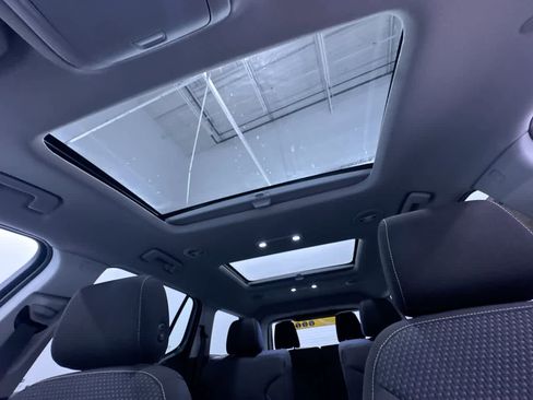Used 2023 GMC Acadia SLE w/ Driver Convenience Package FWD image 46