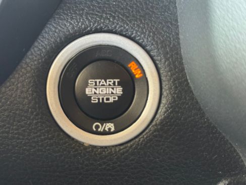 Used 2022 RAM 1500 Big Horn AWD/4WD image 11