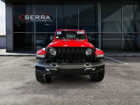 Used 2023 Jeep Gladiator Willys image 6