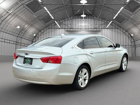 Used 2015 Chevrolet Impala LT w/ Convenience Package image 8