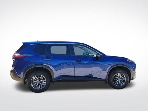 Used 2023 Nissan Rogue S AWD/4WD image 5