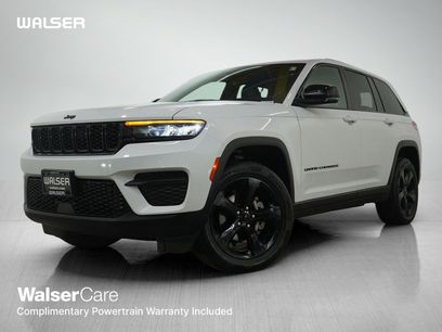 Used 2023 Jeep Grand Cherokee Altitude