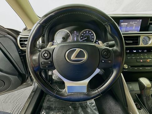 Used 2016 Lexus IS 300 AWD image 13