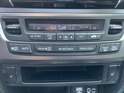 Used 2021 Honda Pilot Special Edition image 37