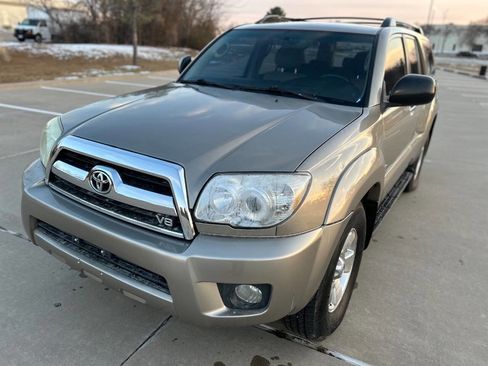 Used 2006 Toyota 4Runner SR5 image 2