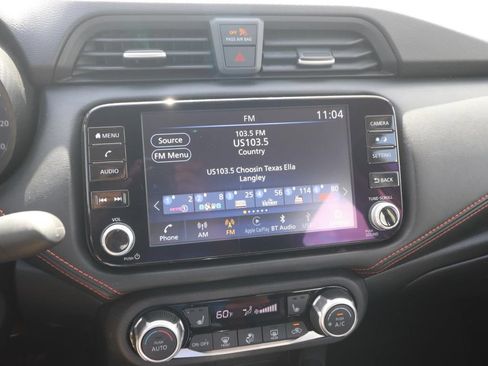 Used 2024 Nissan Versa SR FWD image 19