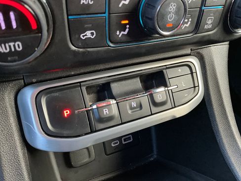 Used 2021 GMC Acadia SLT w/ Elevation Edition image 30