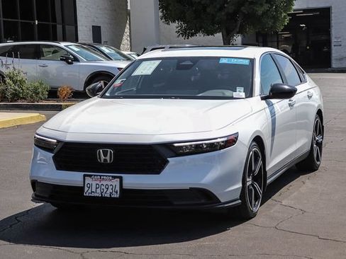 Used 2024 Honda Accord Sport image 4