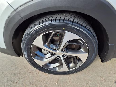 Used 2018 Hyundai Tucson Value w/ Cargo Package image 22