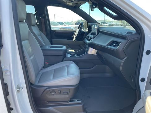 Used 2023 Chevrolet Tahoe Z71 w/ Luxury Package image 30