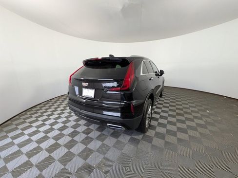 Certified 2024 Cadillac XT4 Premium Luxury w/ Cold Weather Package image 4