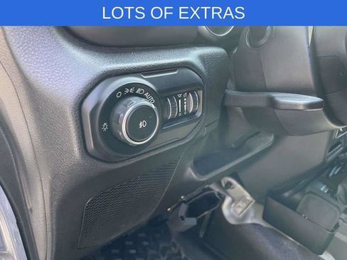 Used 2018 Jeep Wrangler Sport AWD/4WD image 21